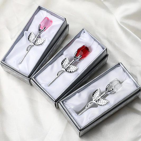 Cristal Rose: le Cadeau Idéal Aperçu du produit : 
 Offrez-vous une gamme de couleurs exquises avec notre sélection de roses en cristal métallique, parfaites pour toutes les occasions. DisponiblMorbayCristal RoseBijoux